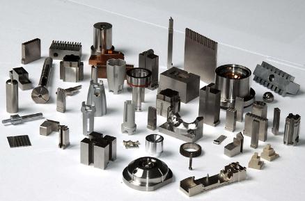 哪些因素會影響機加工零件的精度